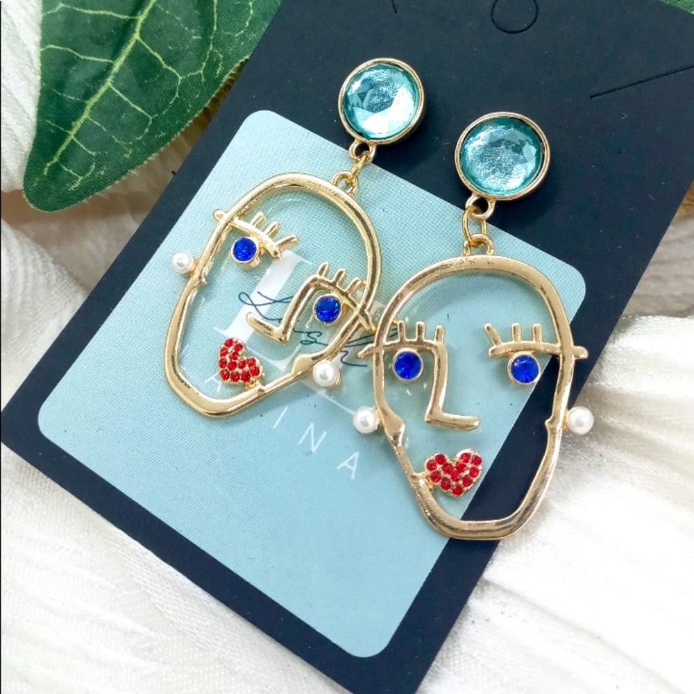 Face the crowd earrings
